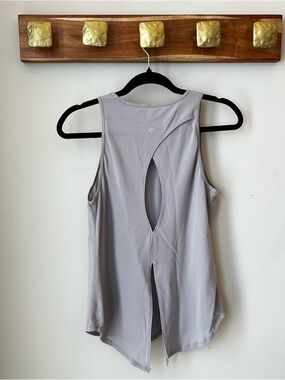 lululemon athletica Lavender Mesh Tank Top Size 4-6.